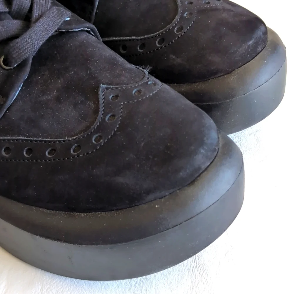 Black Soft Japanese Tokyo Bopper Belly Button Platform Shoes Women's Size 7?
